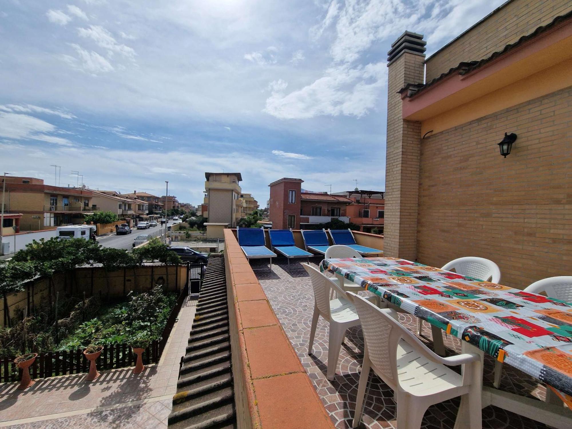 شقة Vista Mare House فيوميتشينو المظهر الخارجي الصورة