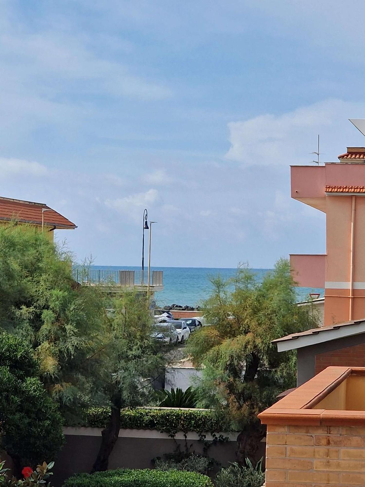 شقة Vista Mare House فيوميتشينو المظهر الخارجي الصورة